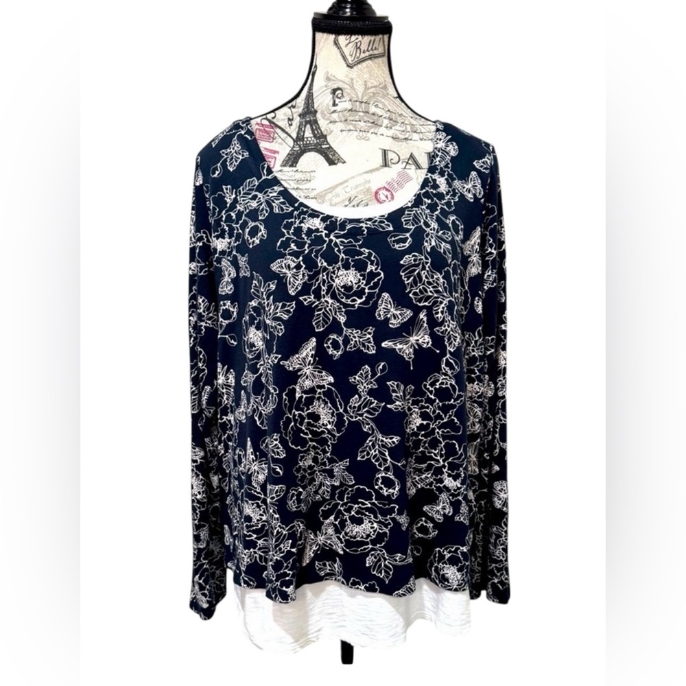 J. Jill Blue & White Butterfly Graphic Long Sleeve Top size Medium